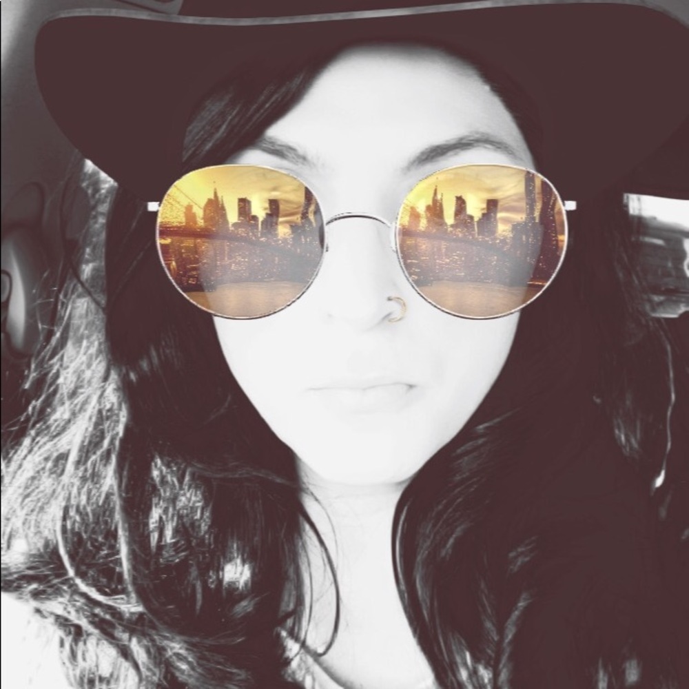Meet your Posher, Jessica